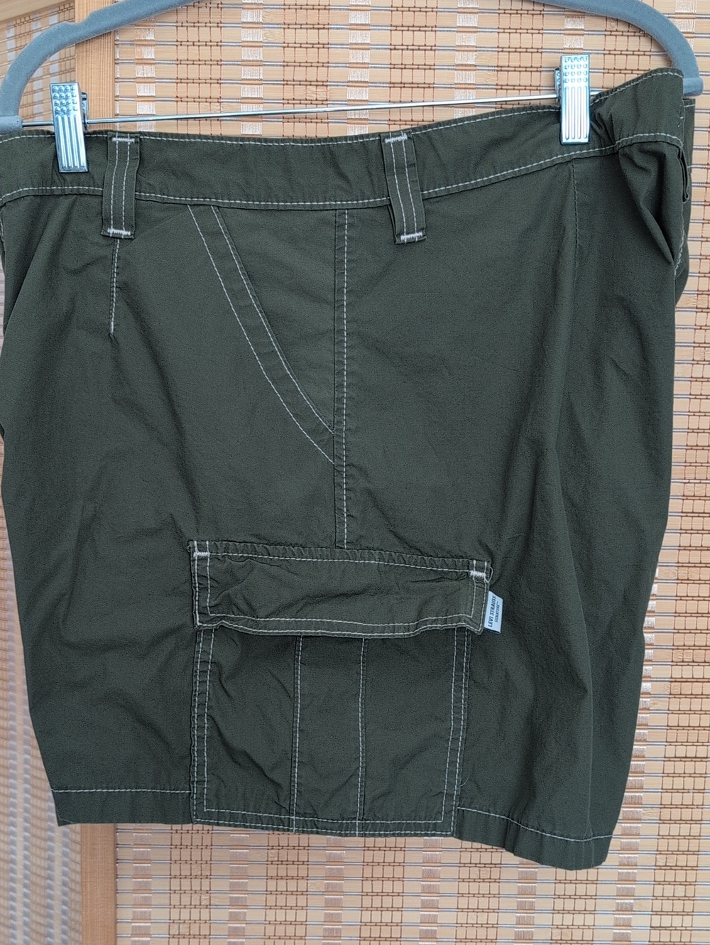 Levi's Dark Olive Cargo Shorts - Picture 3 of 10